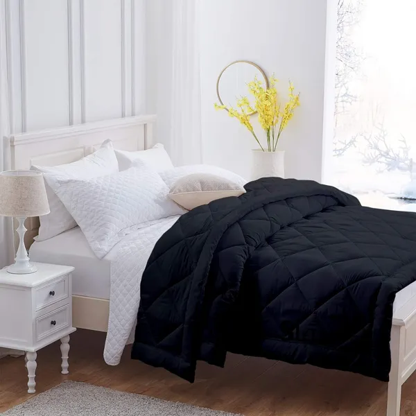 Black_Breathable_Microfiber_200_GSM_Comforter_For_Heavy_Winter