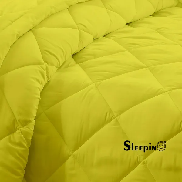 Vanilla_Yellow_Breathable_Microfiber_200_GSM_Comforter_For_Heavy_Winter