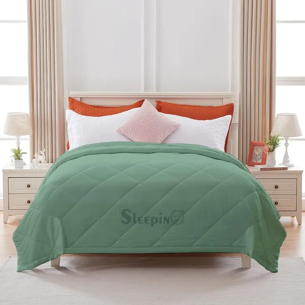 Emerald_Green_Breathable_Microfiber_200_GSM_Comforter_For_Heavy_Winter