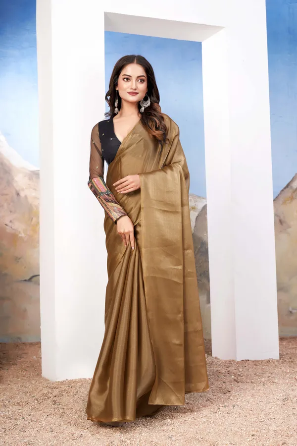 Golden__Vibrent_Look_With_Black_Blouse