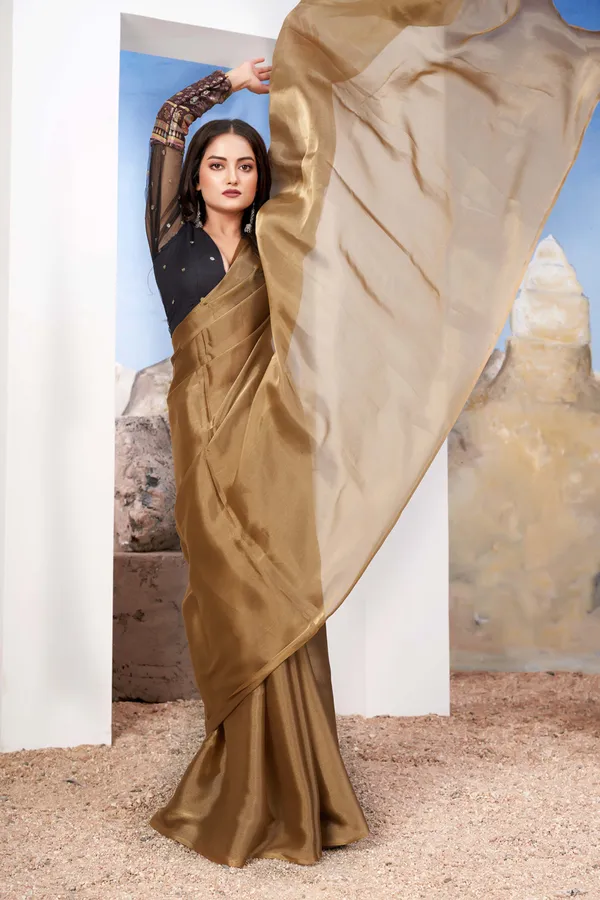 Golden__Vibrent_Look_With_Black_Blouse
