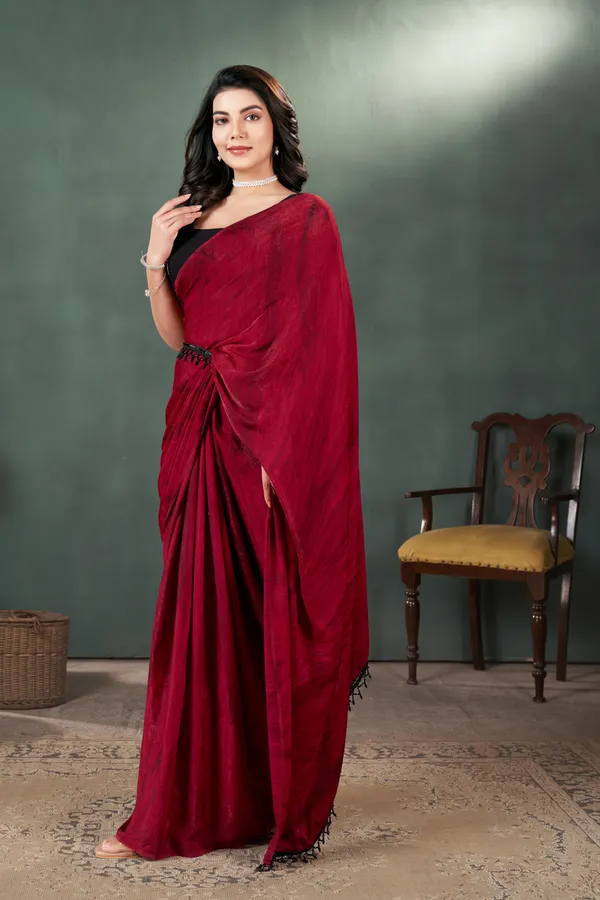 Red_Velvet_Satin_Prism_Print_Saree_With_Black_Plain_Blouse