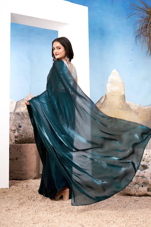 Dark_Green_Chic_Saree_And_Silver_Blouse