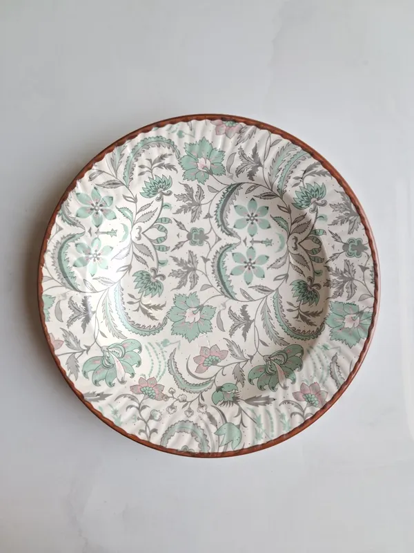 Handcrafted_Floral_Pasta_Plate_?_Artisan_Ceramic_Dish_for_Elegant_Dining