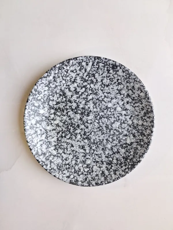 Ceramic_Asymmetric_Design_Quarter_Plate:_Elegant_Dining_Essential,_-_Cream
