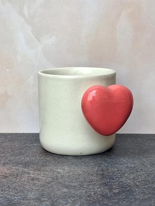 Ivory_Color_Ceramic_Coffee_Mug_With_Red_Heart_Shape_Handle-_Medium(250ml)