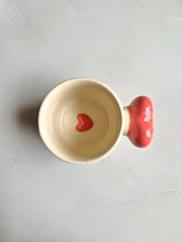 Ivory_Color_Ceramic_Coffee_Mug_With_Red_Heart_Shape_Handle-_Medium(250ml)
