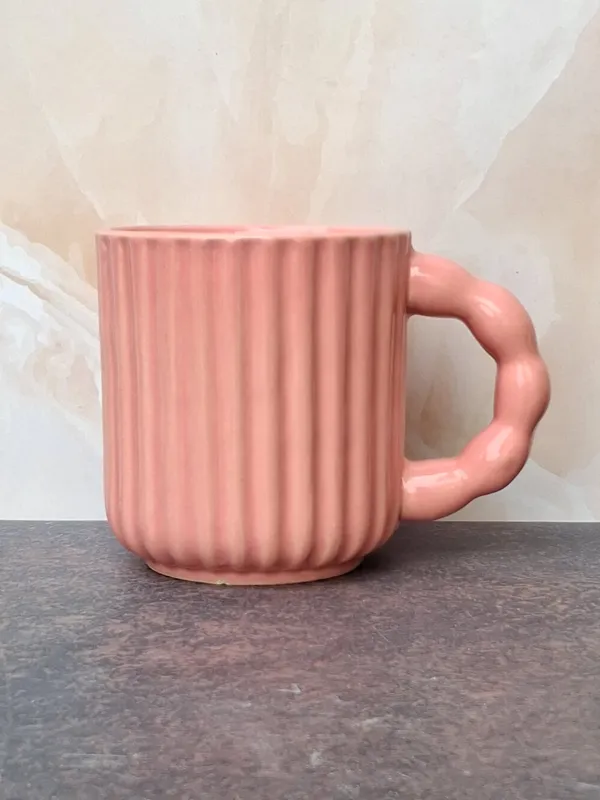 Carved_Line_Design_Large_Size_Mug_With_Stylish_Handle-_Large(380ml)