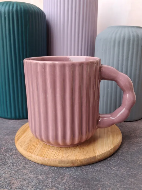 Carved_Line_Design_Large_Size_Mug_With_Stylish_Handle-_Large(380ml)