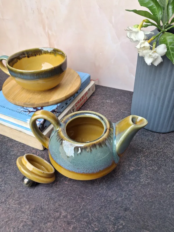 Craftokri_Stylish_Cup_&_Small_Kettle_Set(Set_of_2)