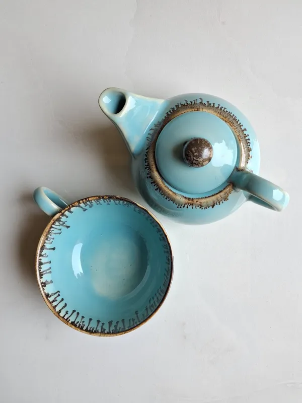 Craftokri_Stylish_Cup_&_Small_Kettle_Set(Set_of_2)