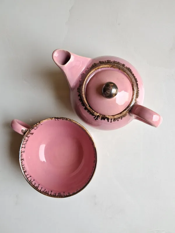 Craftokri_Stylish_Cup_&_Small_Kettle_Set(Set_of_2)