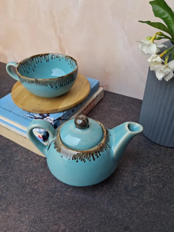Craftokri_Stylish_Cup_&_Small_Kettle_Set(Set_of_2)