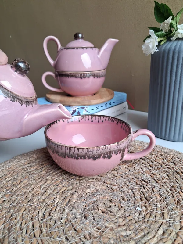 Craftokri_Stylish_Cup_&_Small_Kettle_Set(Set_of_2)