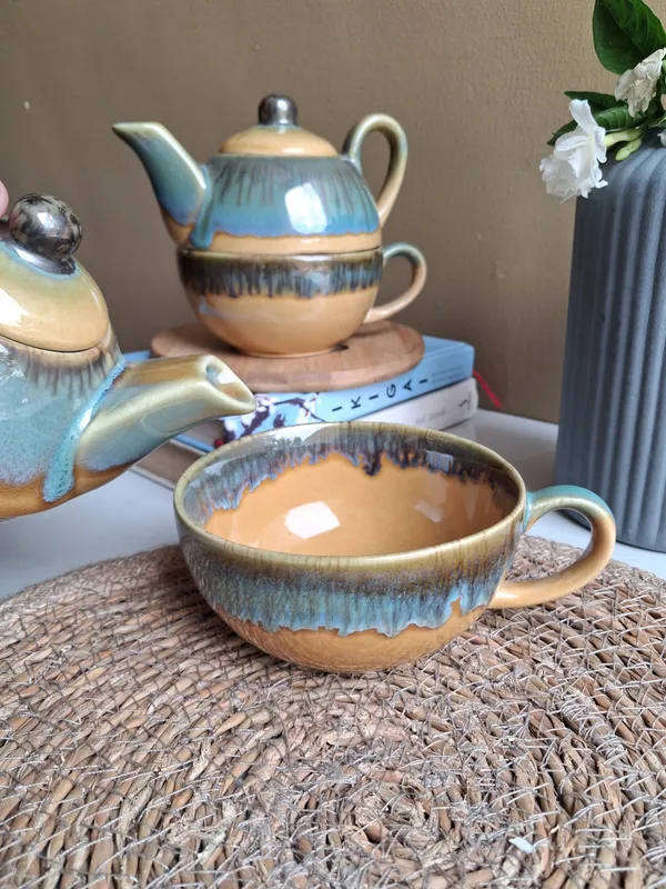 Craftokri_Stylish_Cup_&_Small_Kettle_Set(Set_of_2)