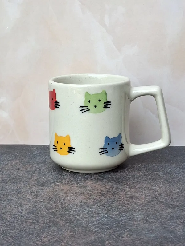 Cat_Face_Design_Ceramic_Coffee_Mug_Artisanal_Charm-_Medium(250ml)