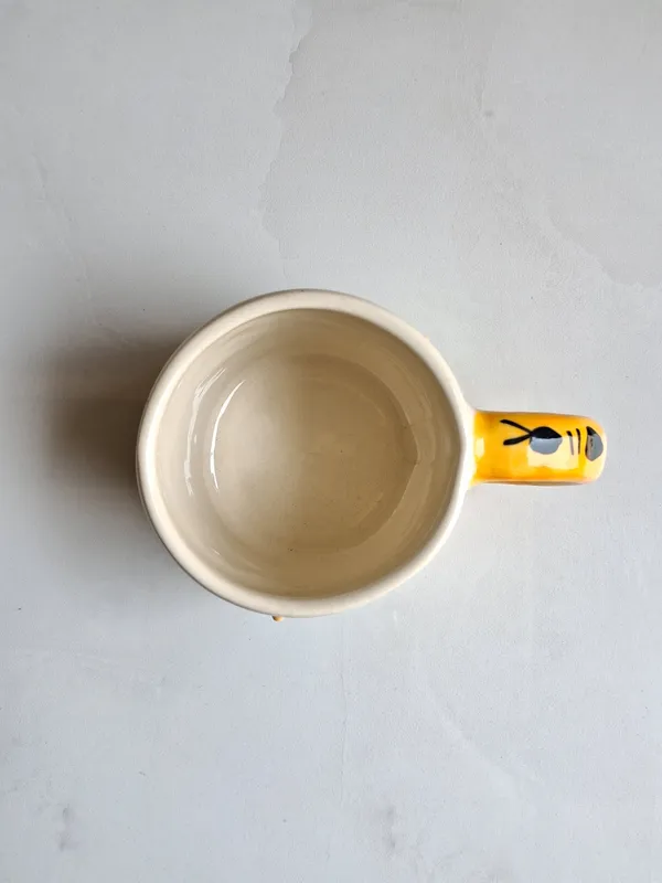 Honey_Bee_Art_Handcrafted_Ceramic_Coffee_Mug_Exquisite_Handcrafted_Charm-_Medium(250ml)