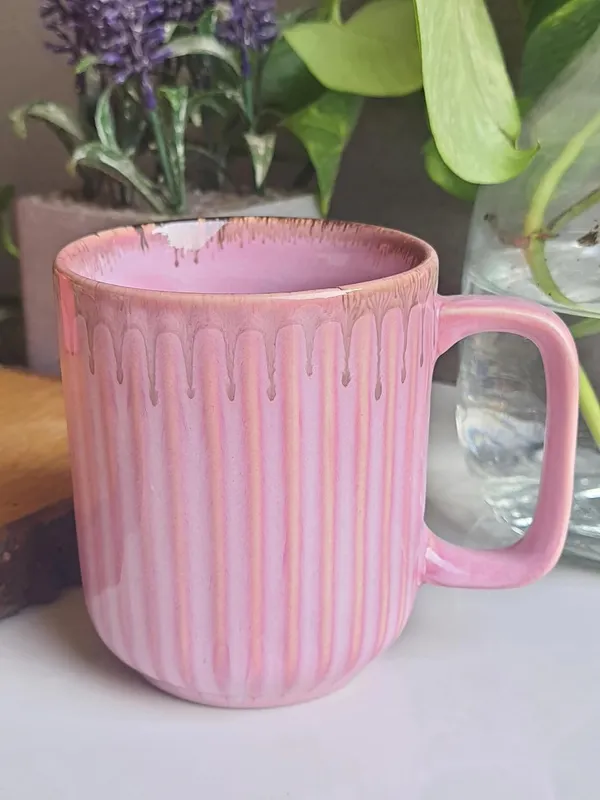 Handcrafted_Ceramic_Coffee_Mug:_Petite_Charm,_Glossy_Finish,_9.5x9.5x10.5cm_-_Pink