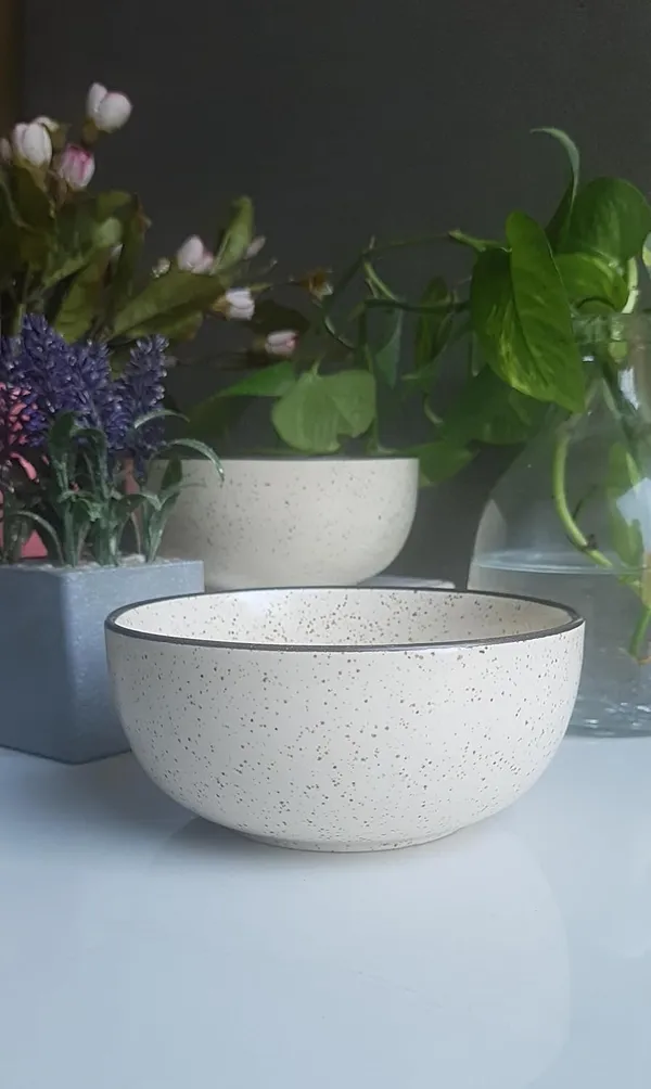Ceramic_Handcrafted_Dotted_Ivory_Serving_Cum_Snack_Bowl:_(16cmx8cm)