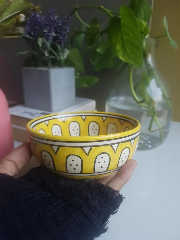 Ceramic_Handcrafted_Yellow_Floral_Pattern_Serving_Cum_Snack_Bowl