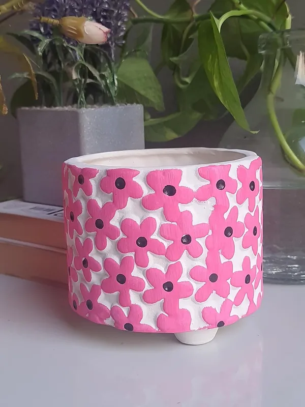 Ceramic_Handcrafted_Carved_Portable_Flower_Pot_Perfect_for_Small_Plants_&_Herbs-_Pink