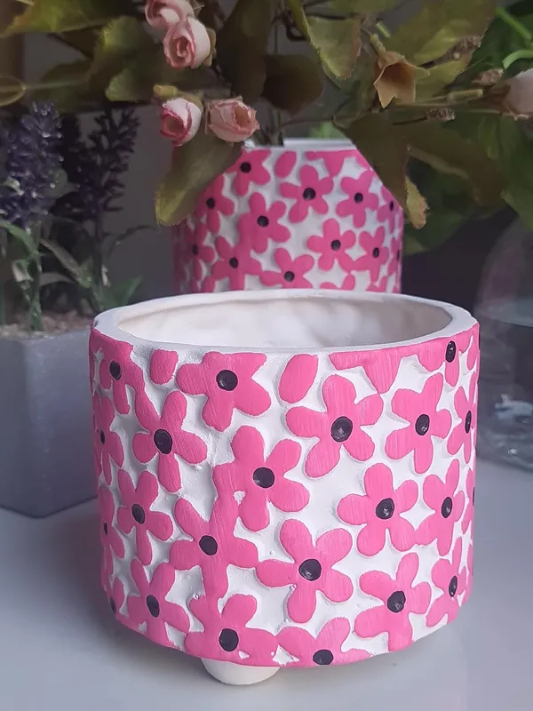 Ceramic_Handcrafted_Carved_Portable_Flower_Pot_Perfect_for_Small_Plants_&_Herbs-_Pink