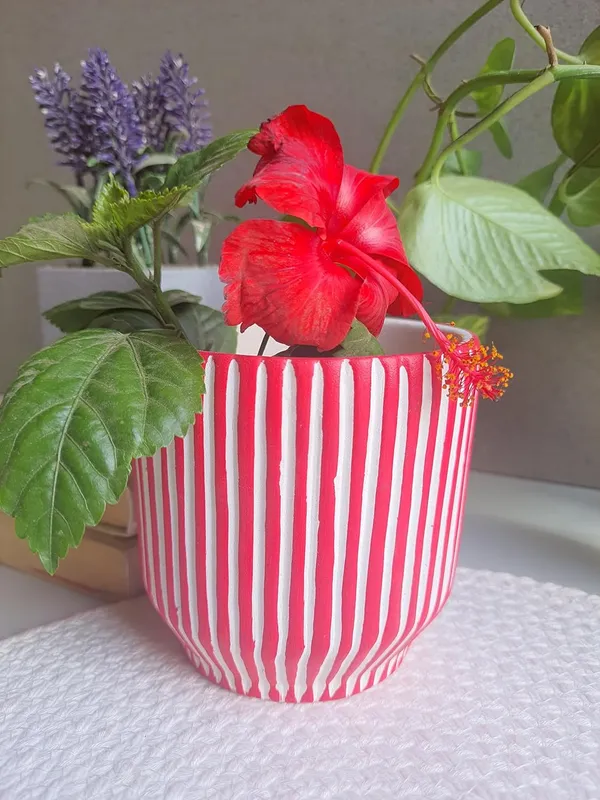 Ceramic_Handcrafted_Carved_Portable_Flower_Pot__Perfect_for_Small_Plants_&_Herbs-_Black