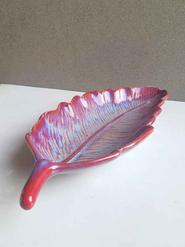 Leaf_Shape_Serving_Platter__Assorted_Handcrafted_Ceramic_Dish_for_Elegant_Dining_(Pack_of_1)