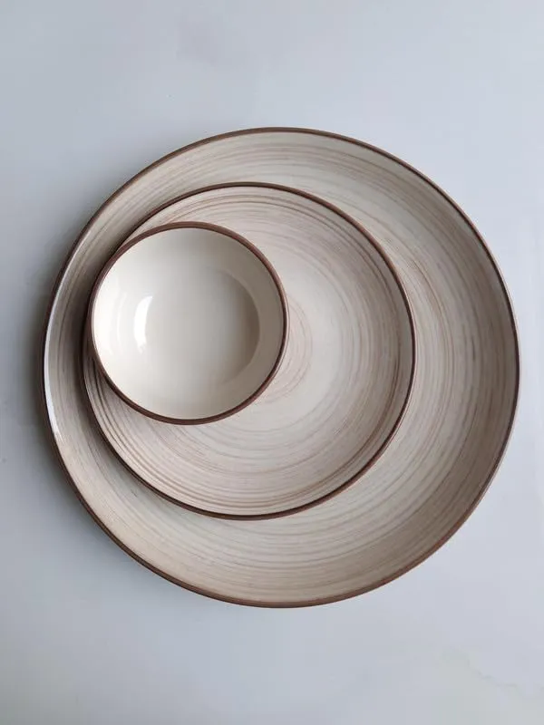 Handcrafted_Dinner_Set_-_Cream_Spiral_?_Elegant_Ceramic_Tableware_for_Stylish_Dining