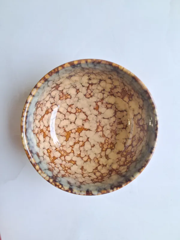 Golden_Brown_Ceramic_Bowl_Medium_Size_Elegant_Kitchen_Serving_Bowls