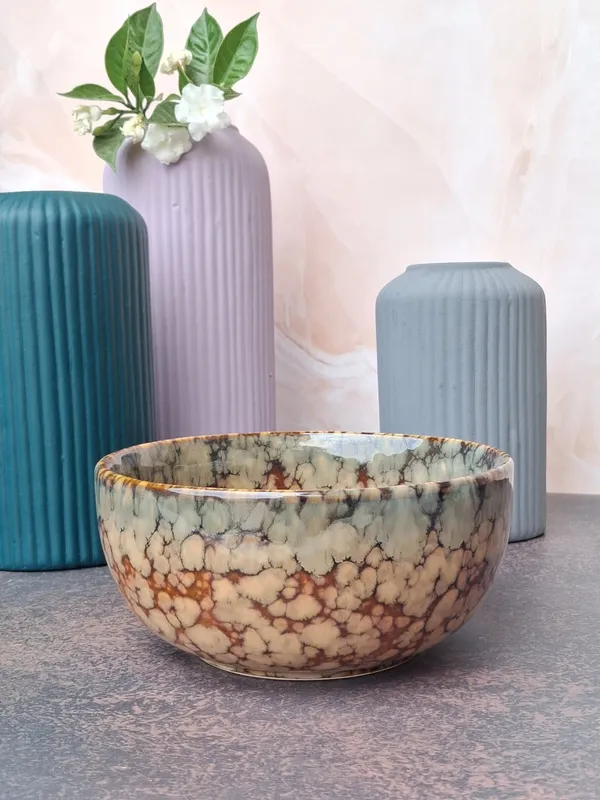 Golden_Brown_Ceramic_Bowl_Medium_Size_Elegant_Kitchen_Serving_Bowls
