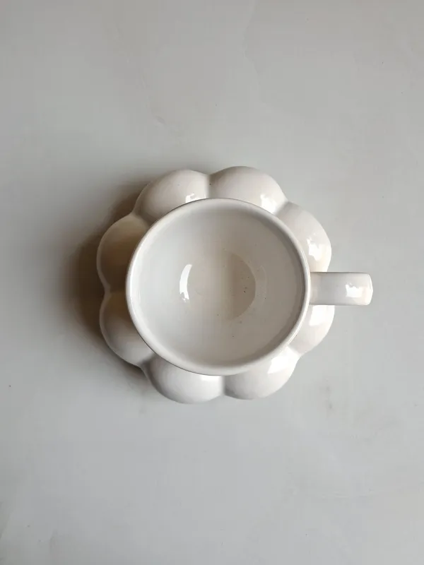 White_Glaze_Finish_Small_Cup_With_Stylish_Saucer(Set_of_2)