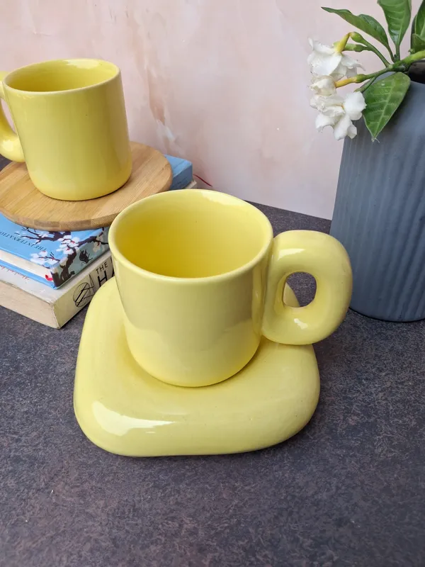 Yellow_Large_Stylish_Mug_&_Saucer_Set(Set_of_2)-_350ml