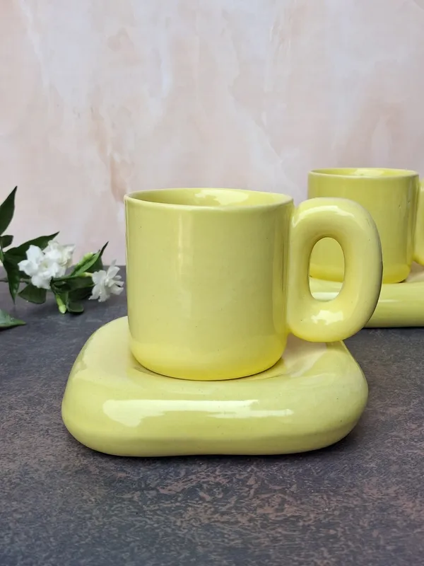 Yellow_Large_Stylish_Mug_&_Saucer_Set(Set_of_2)-_350ml