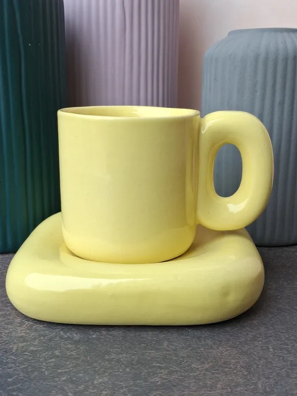 Yellow_Large_Stylish_Mug_&_Saucer_Set(Set_of_2)-_350ml
