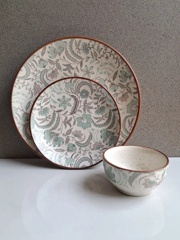 Ceramic_Dinnerware_Set_With_Floral_Design,_Full_Plate,_Quarter_Plate_&_Bowl,_Stylish_And_Functional_(Pack_Of_3)
