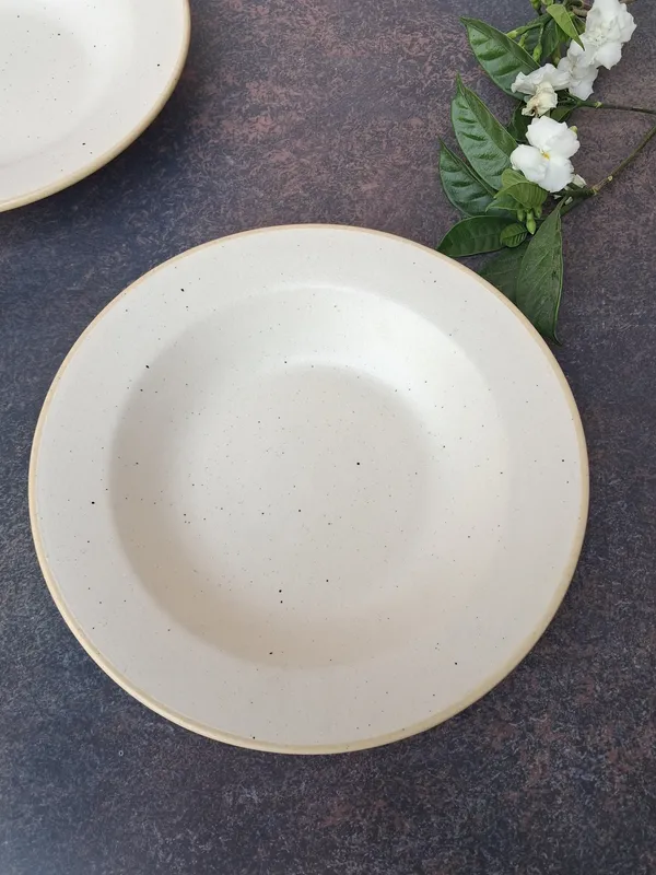 Handcrafted_Cream_Pasta_Plate_?_Artisan_Ceramic_Dish_for_Elegant_Dining