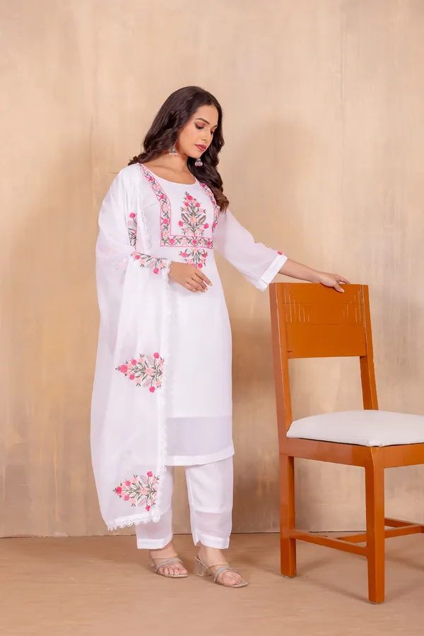 White_Heavy_Faux_Georgette_Kurta_Set_With_Embroidery_Work__For_Women