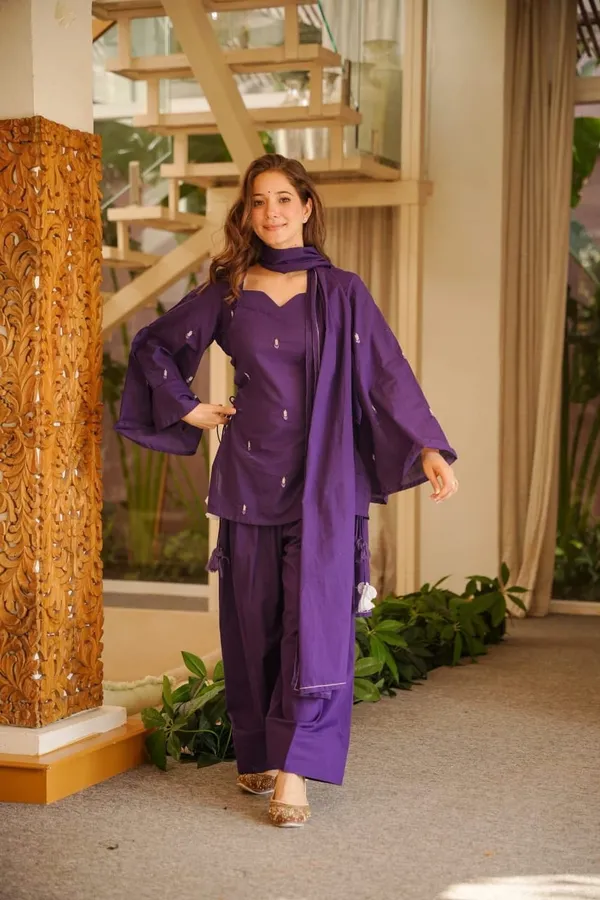 Purple_farshi_embroidery_suit_set_