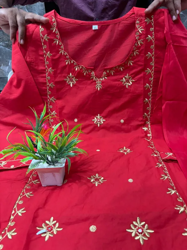 Rani_cotton_embroidery_festival__suit_set_