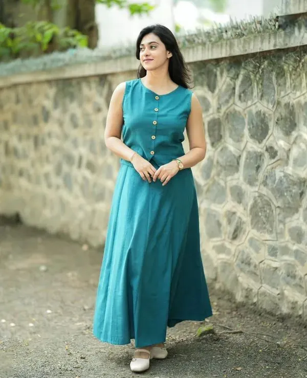 Stylish_Teal_Round_Neck_Maxi_Dress_For_Women