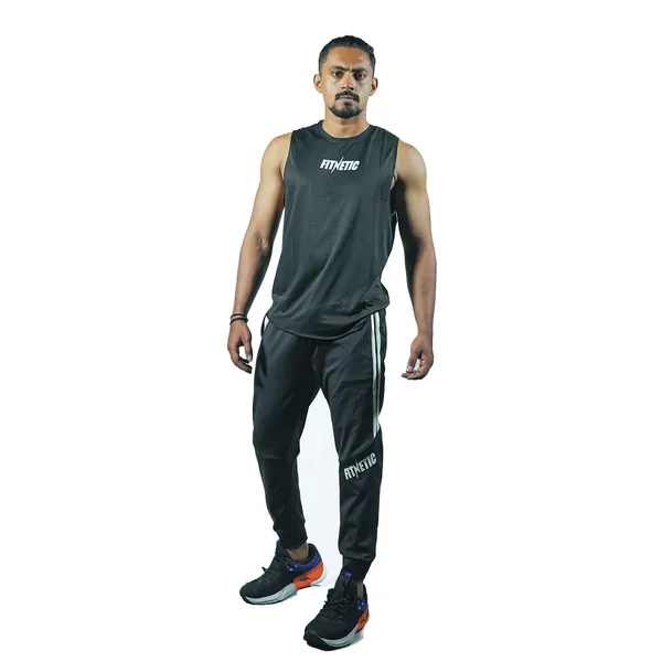 Black_&_Red__Premium_Solid_Regular_Tank_Top_for_Men