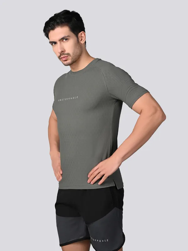 Unstoppable_AshGrey_core_Tee