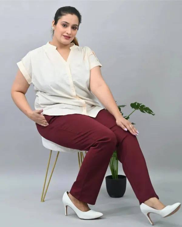 Wine_Plus_Size_Cotton_Blend_Solid_Casual_Regular_Fit_Palazzos_For_Women