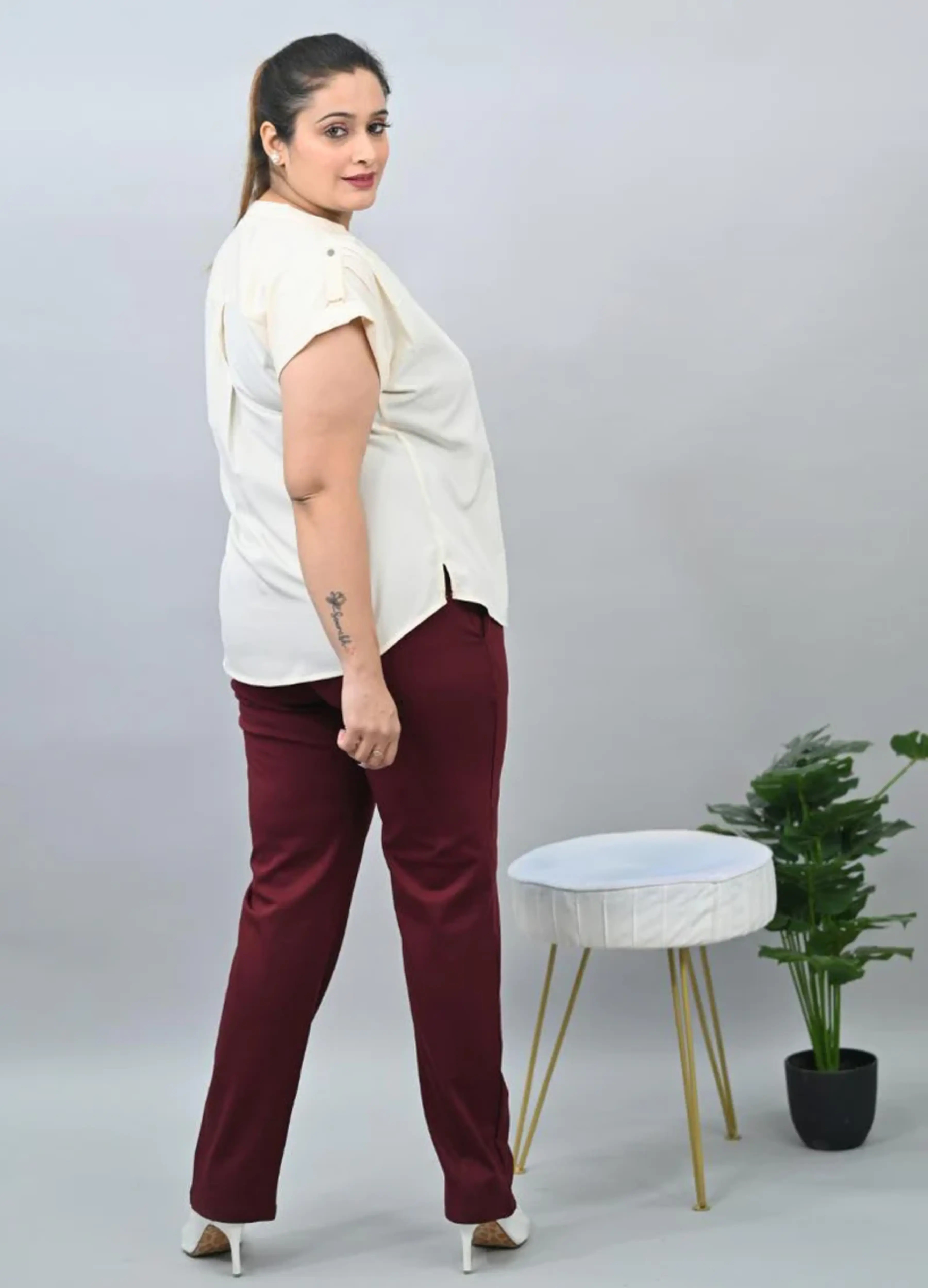 Wine_Plus_Size_Cotton_Blend_Solid_Casual_Regular_Fit_Palazzos_For_Women