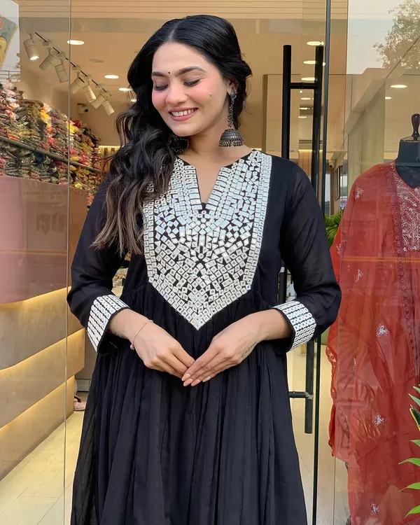 Black_Cotton_Embroidered_Kurta_pant_with_Dupatta_Set