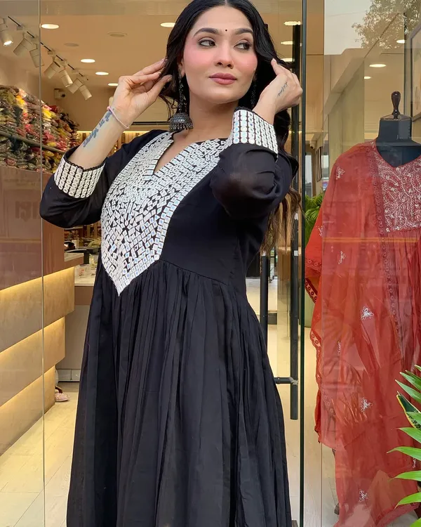 Black_Cotton_Embroidered_Kurta_pant_with_Dupatta_Set