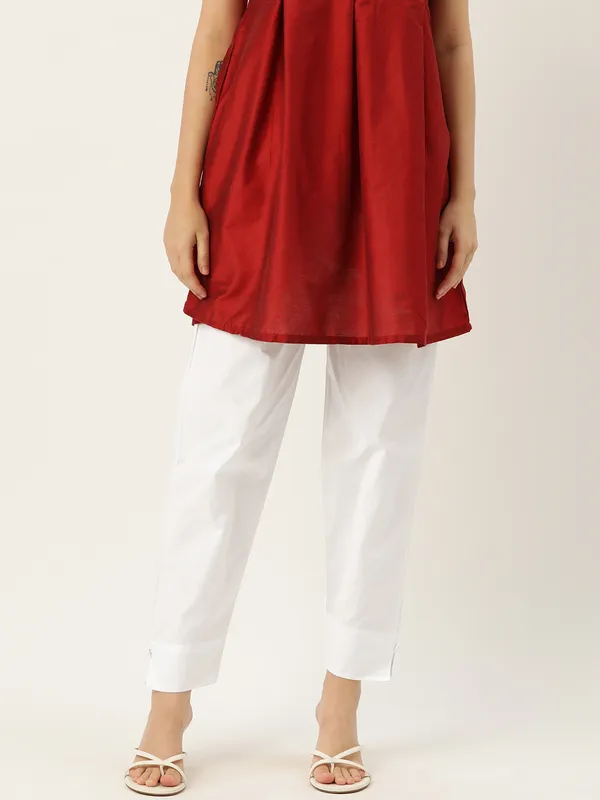 White_Pure_Cotton_Two_Pockets_Mid-RIse_Regular_Fit_Cropped_Pant