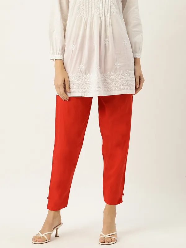 Red_Pure_Cotton_Two_Pockets_Mid-RIse_Regular_Fit_Cropped_Pant