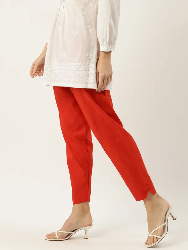 Red_Pure_Cotton_Two_Pockets_Mid-RIse_Regular_Fit_Cropped_Pant